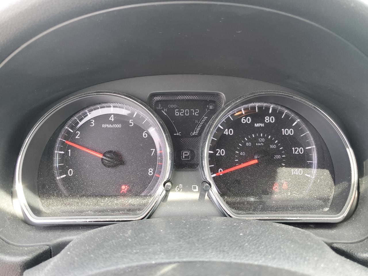 Nissan Versa S Image 8