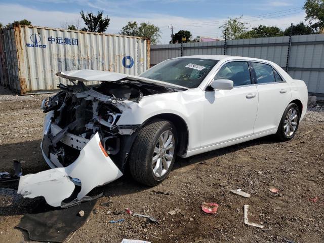  Salvage Chrysler 300
