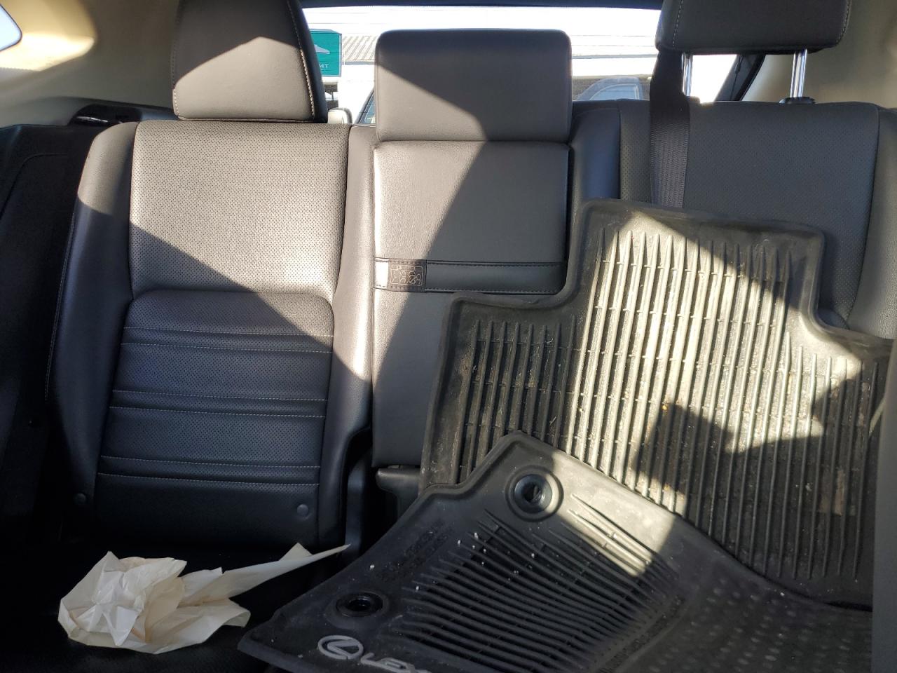 Lexus NX 200t Base Image 4