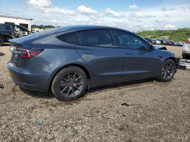 Tesla Model 3 Image 4