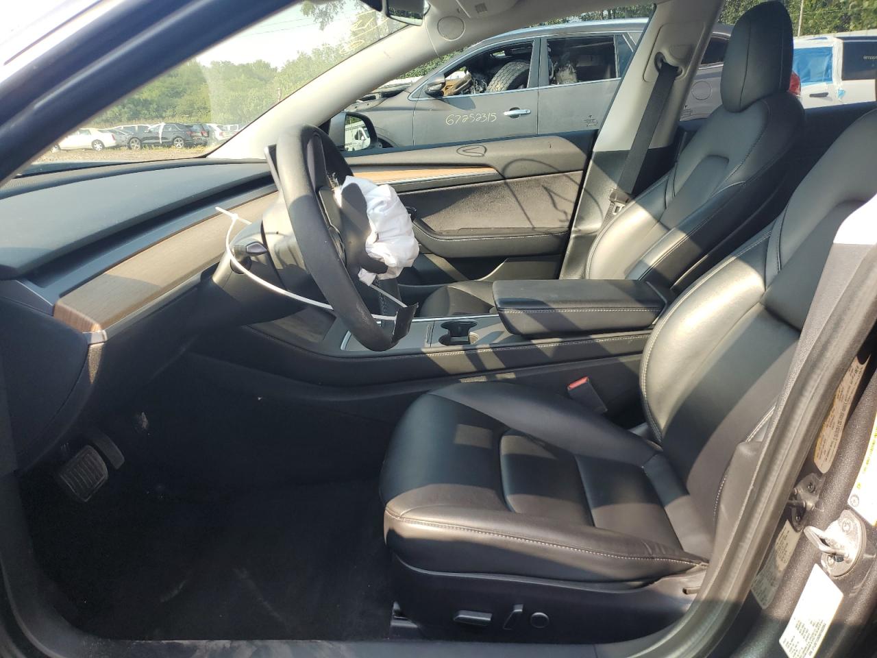 Tesla Model 3 Image 7