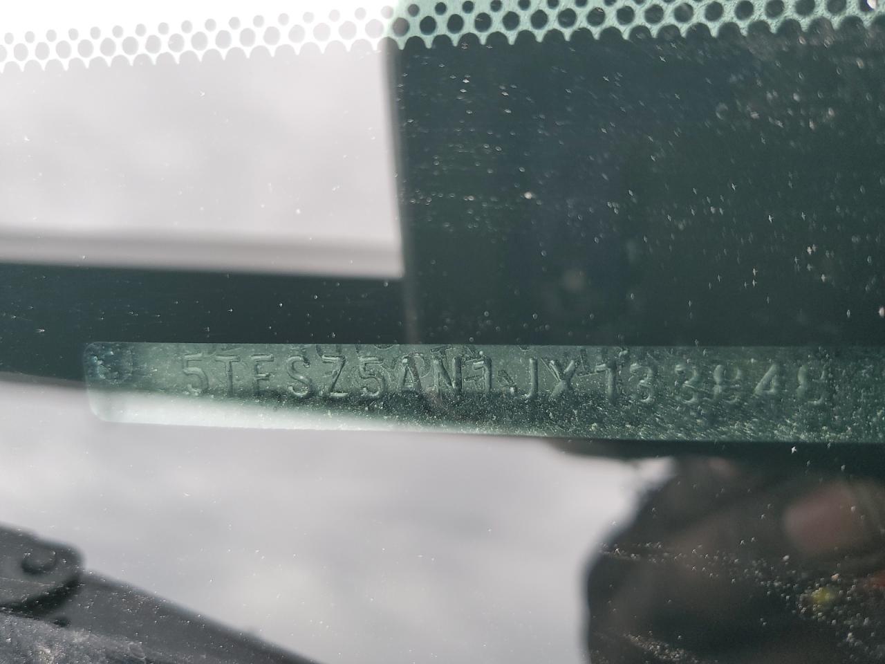 Toyota Tacoma Access Cab Image 8