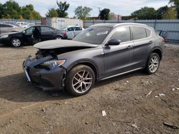  Salvage Alfa Romeo Stelvio