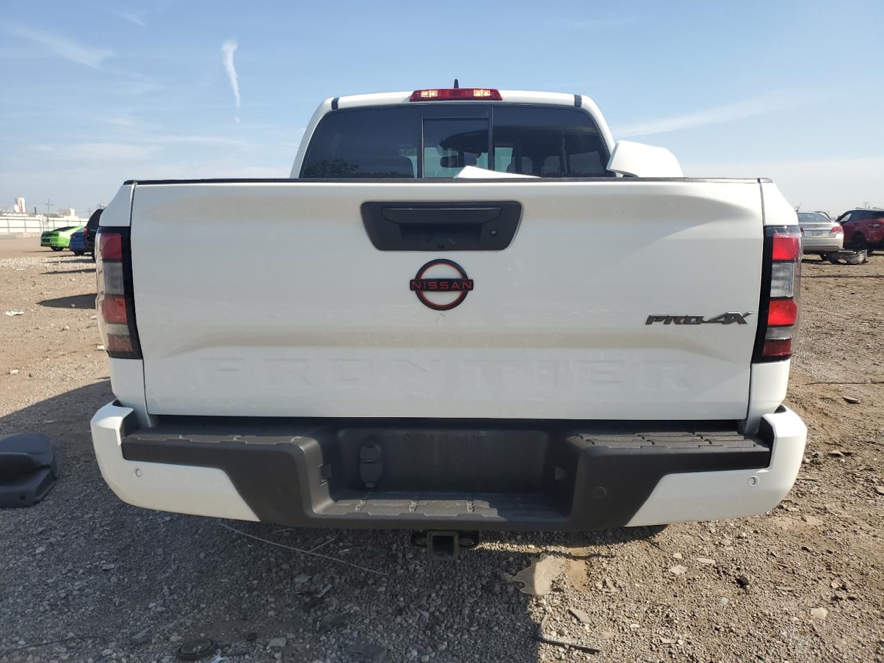 Nissan Frontier S Image 10