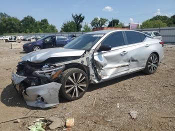  Salvage Nissan Altima