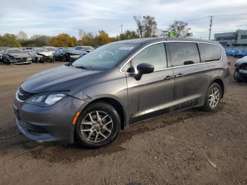 Salvage Chrysler Pacifica