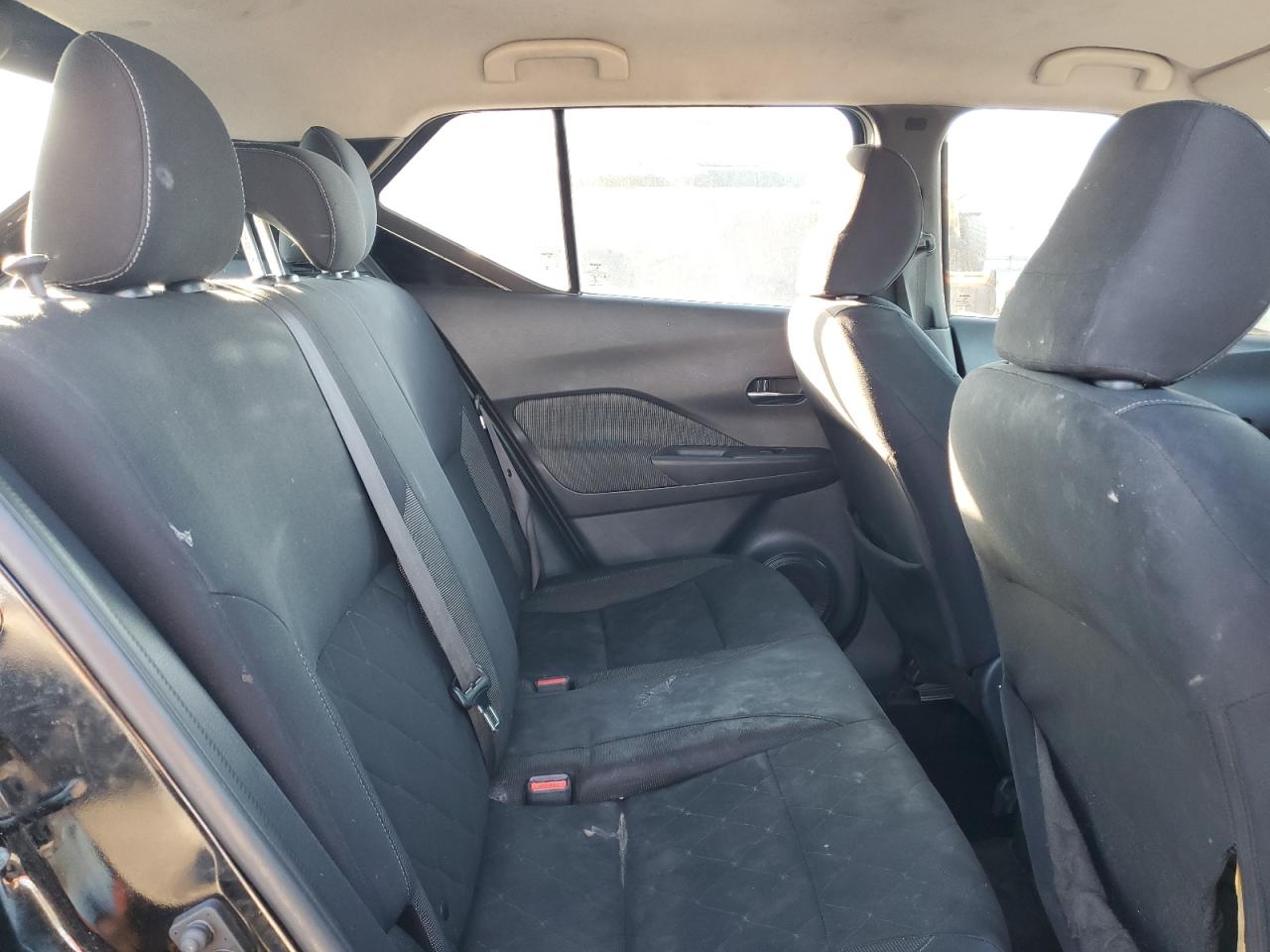 Nissan Kicks S Image 6