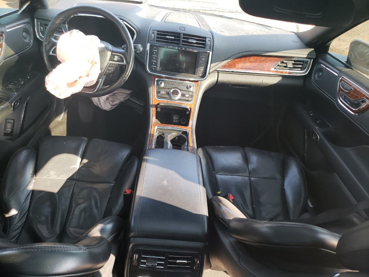 Lincoln Continental Reserve Image 6