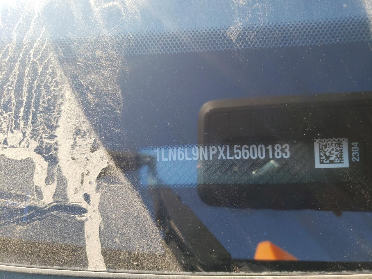 Lincoln Continental Reserve Image 11