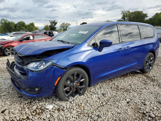  Salvage Chrysler Pacifica