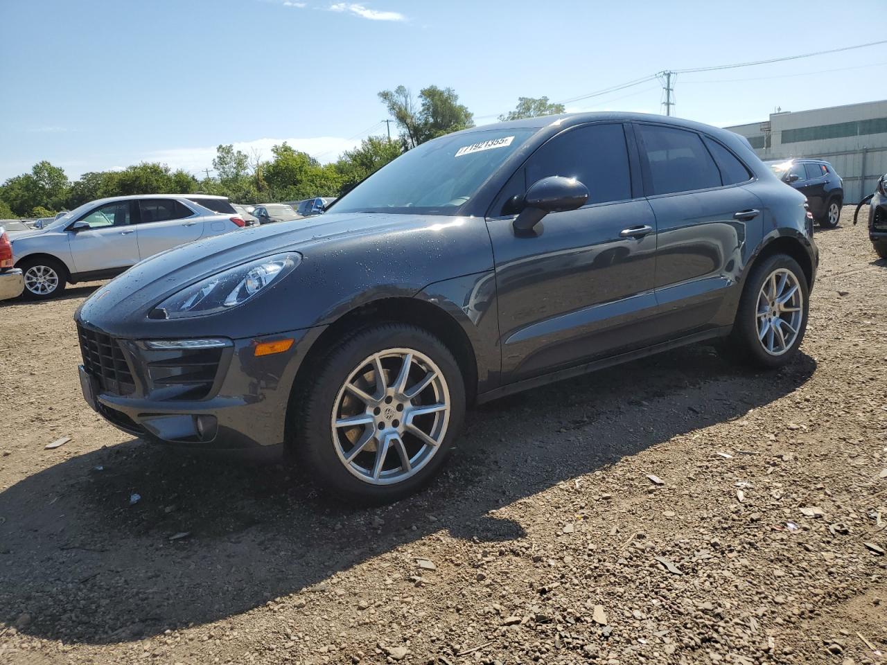 Porsche Macan Image 1