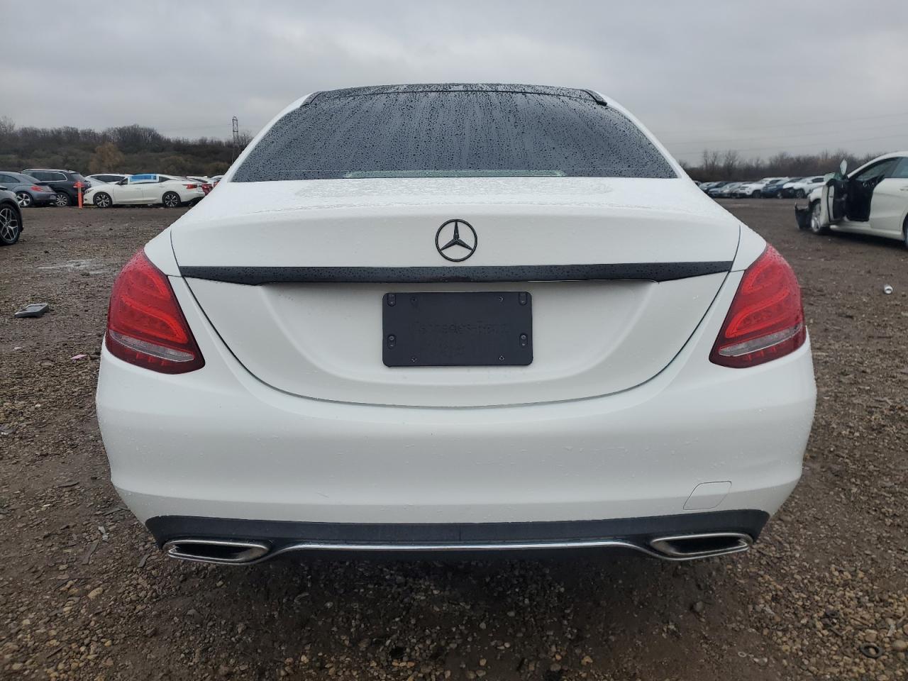 Mercedes-Benz C-Class 300 4matic Image 12