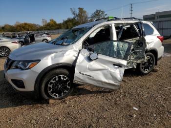  Salvage Nissan Pathfinder