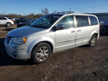  Salvage Chrysler Minivan
