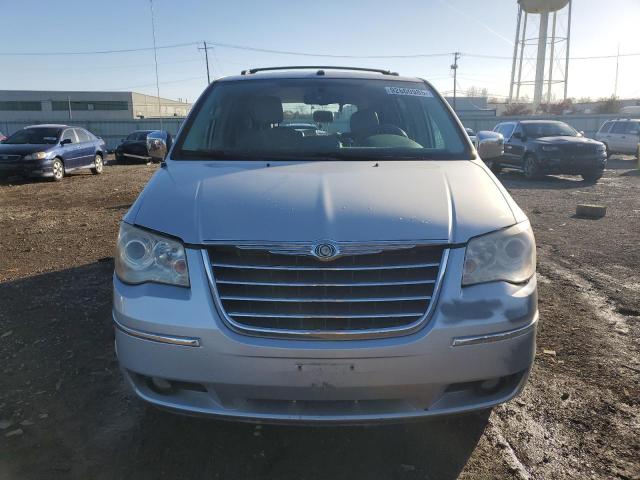 Chrysler Minivan Limited Image 6