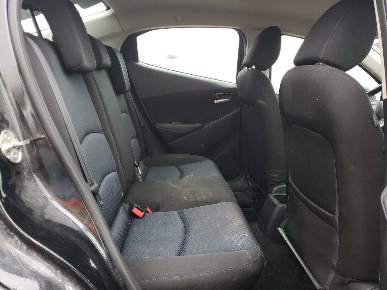 Toyota Yaris Image 7