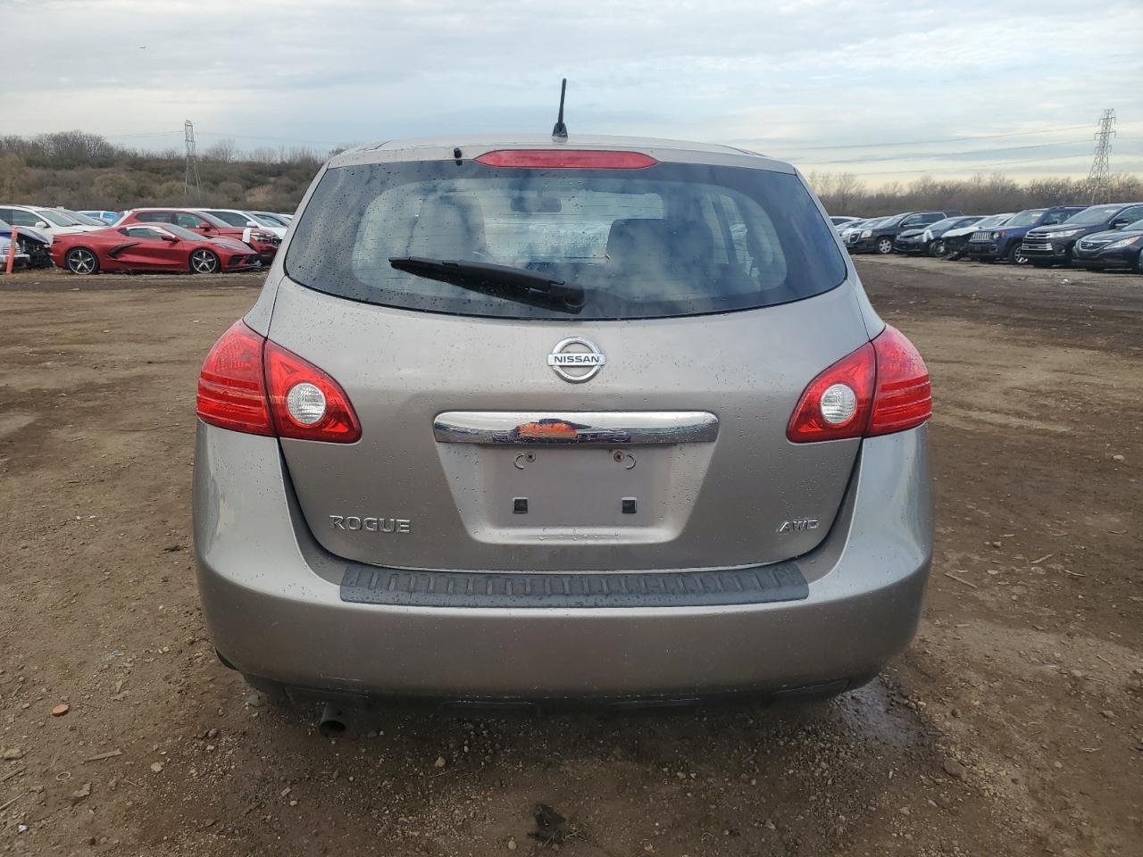 Nissan Rogue S Image 7