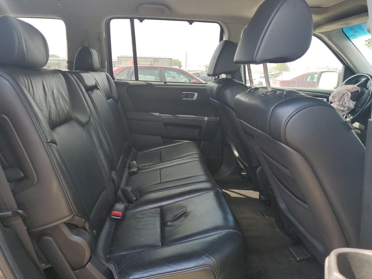 Honda Pilot Touring Image 2