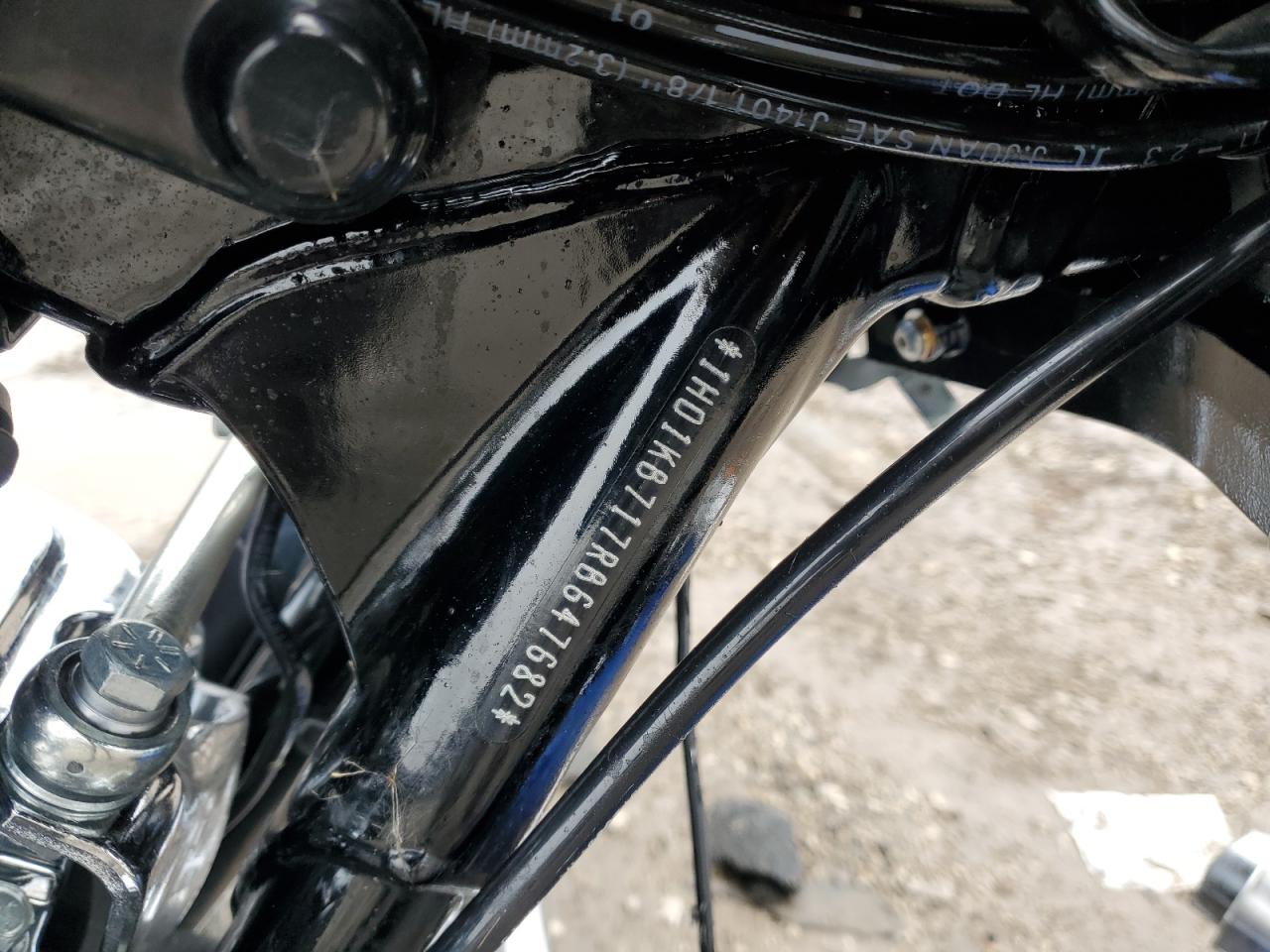 Harley-Davidson Fl Image 6