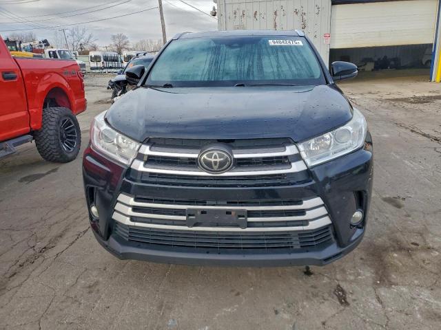Toyota Highlander Se Image 3
