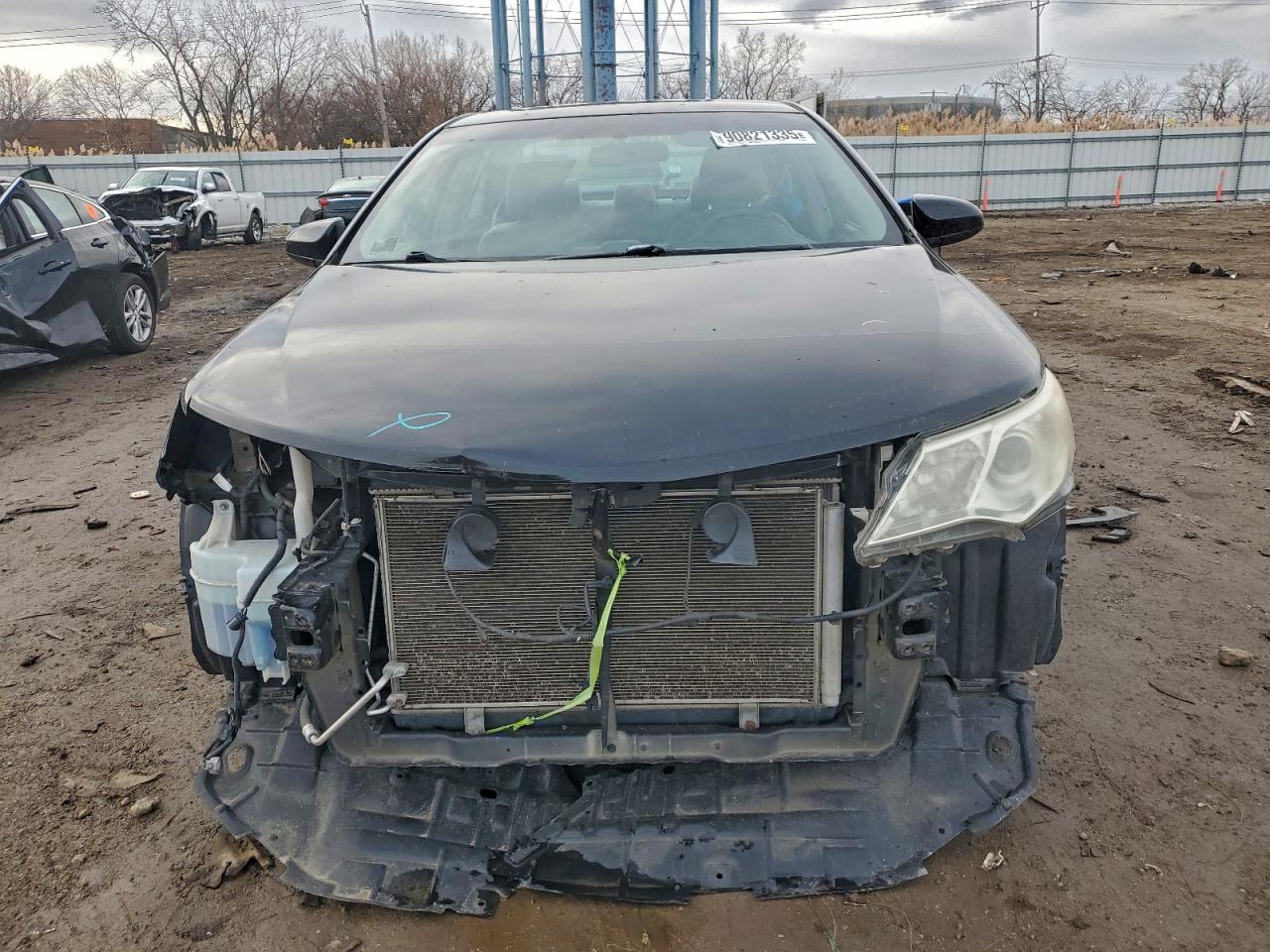 Toyota Camry Base Image 8