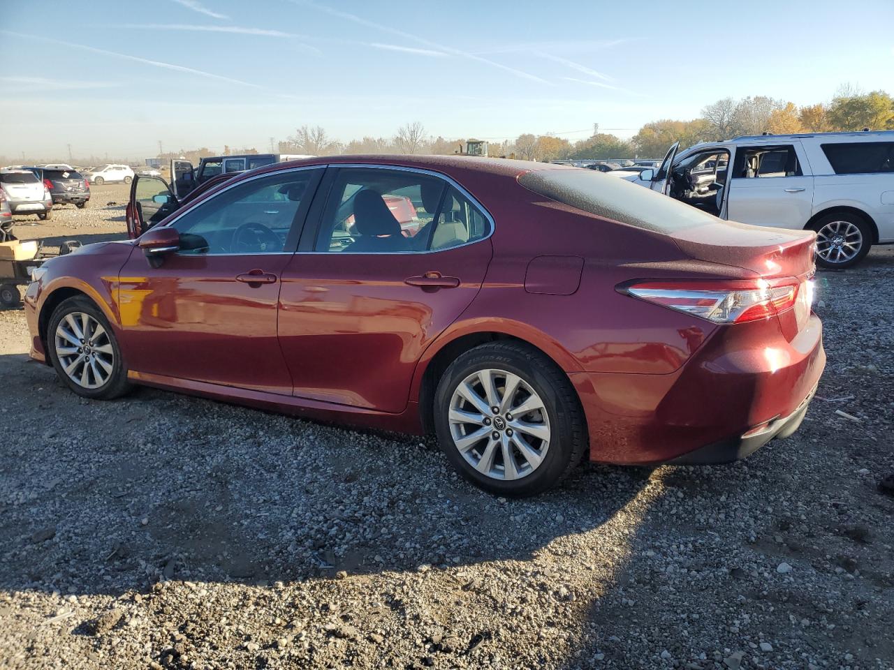 Toyota Camry L Image 10