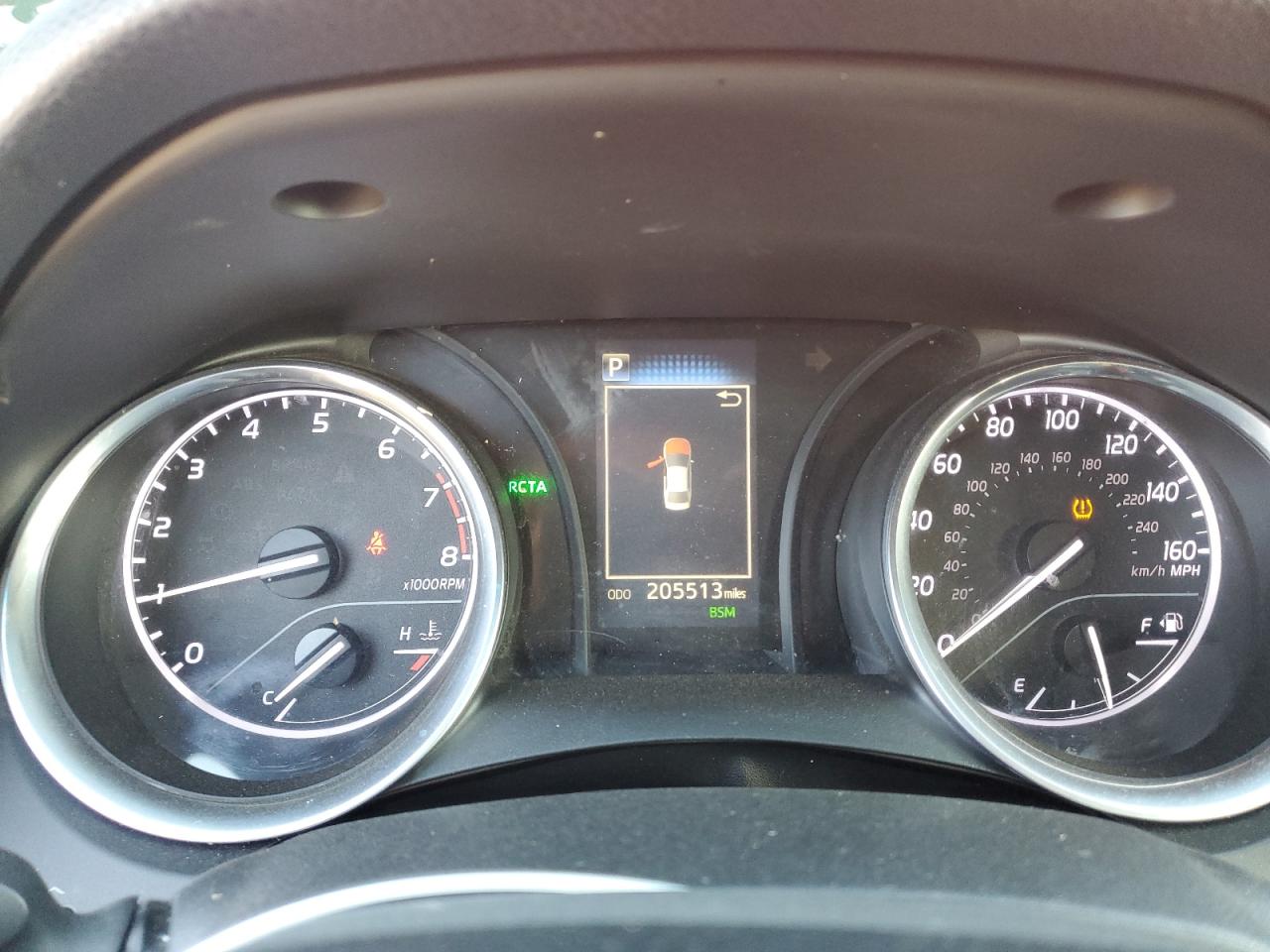 Toyota Camry L Image 9