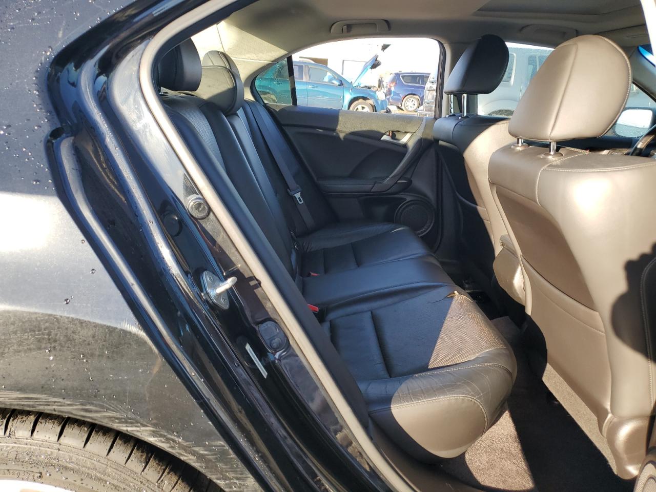 Acura TSX Image 11