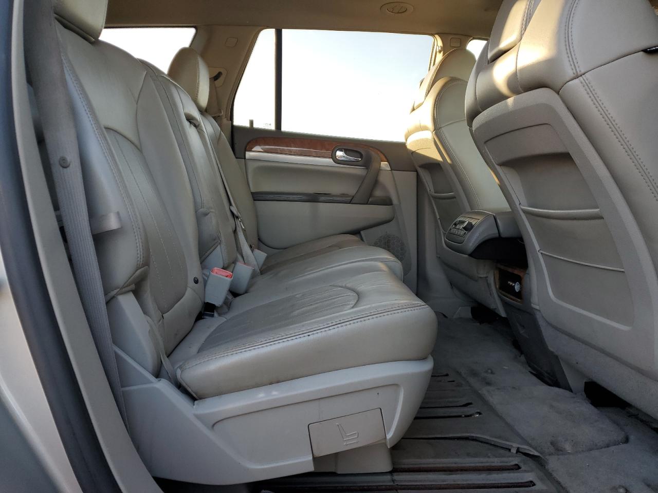 Buick Enclave Cxl Image 3