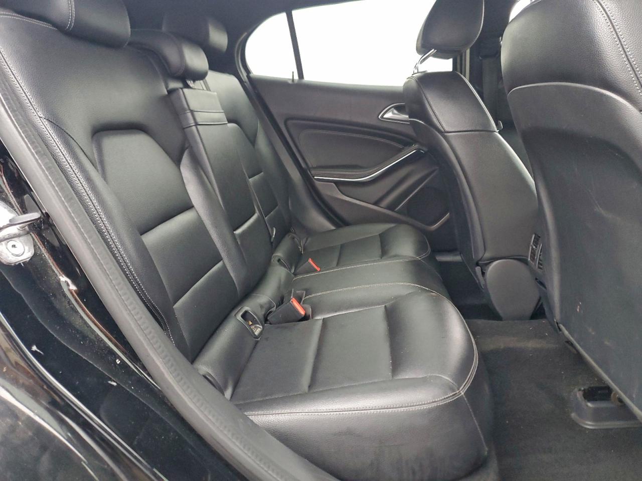 Mercedes-Benz GLA 250 Image 11