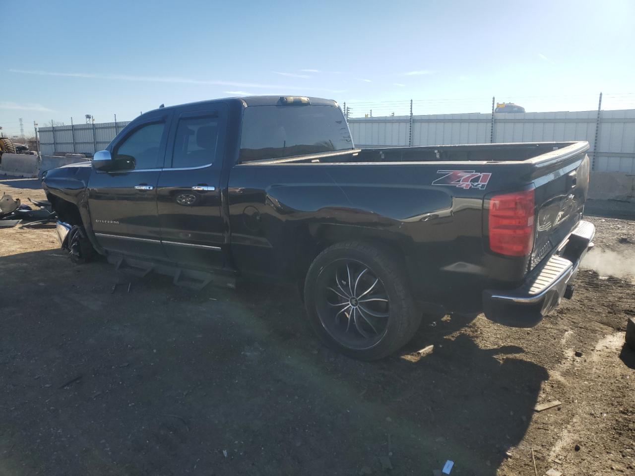 Chevrolet Silverado K1500 Ltz Image 2