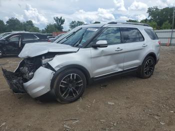  Salvage Ford Explorer