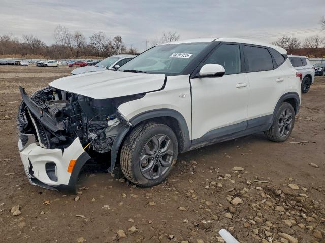  Salvage Kia Seltos