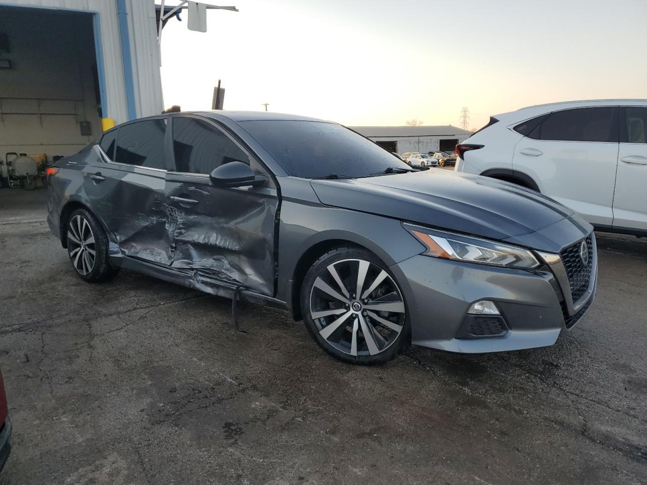 Nissan Altima Sr Image 4