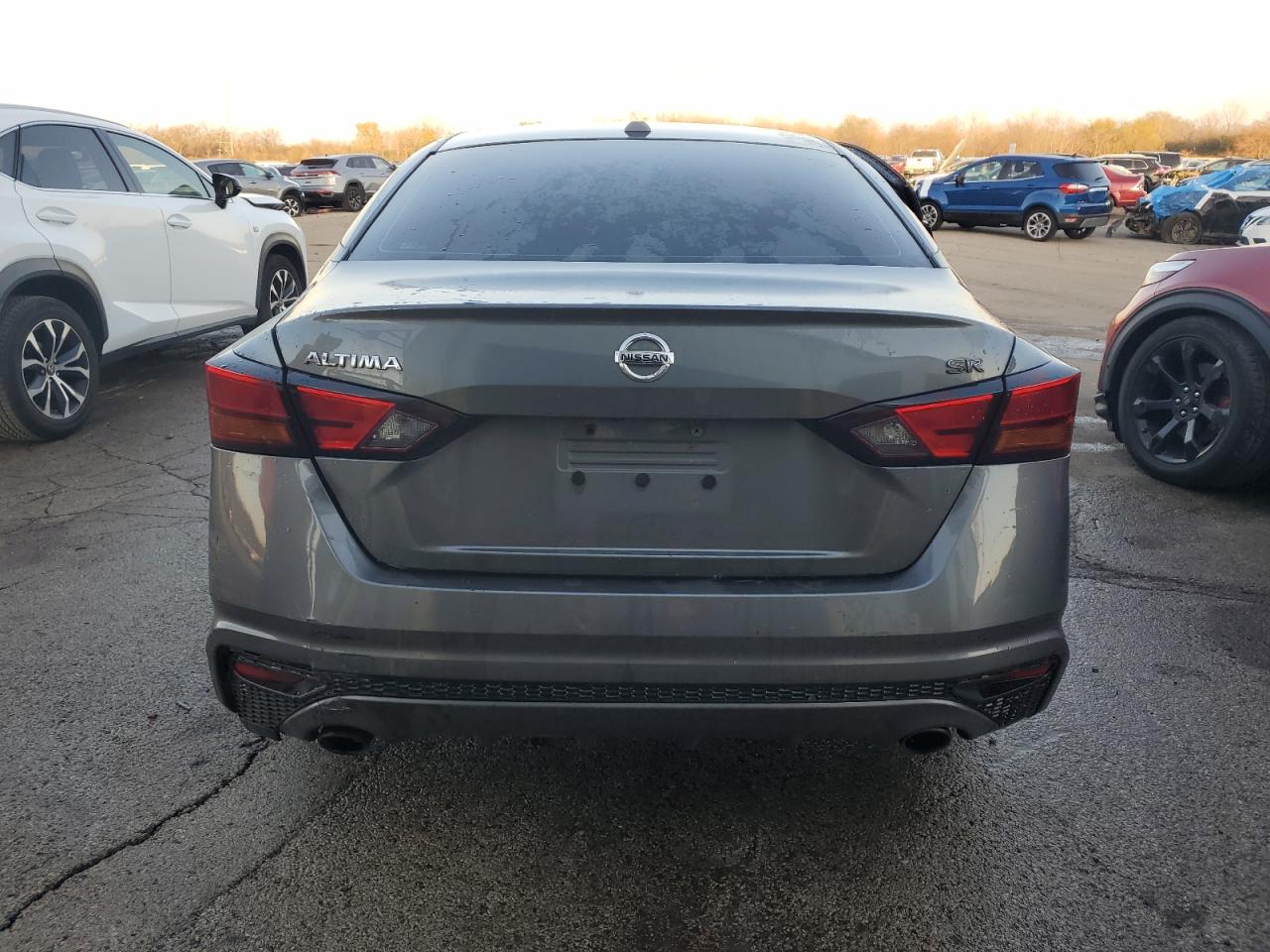 Nissan Altima Sr Image 10