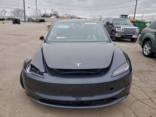 Tesla Model 3 Image 3