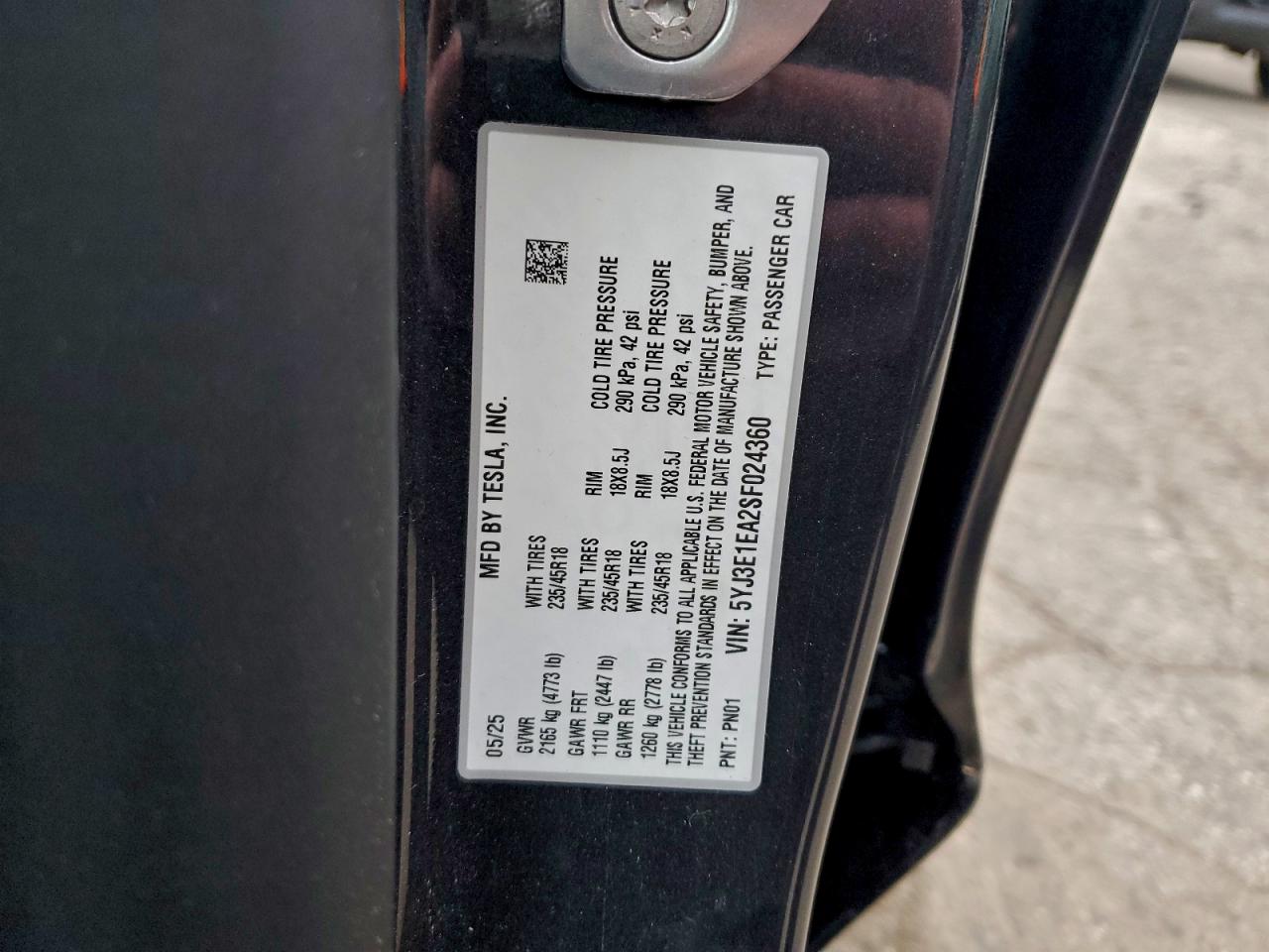 Tesla Model 3 Image 12