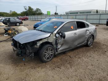  Salvage Kia Forte