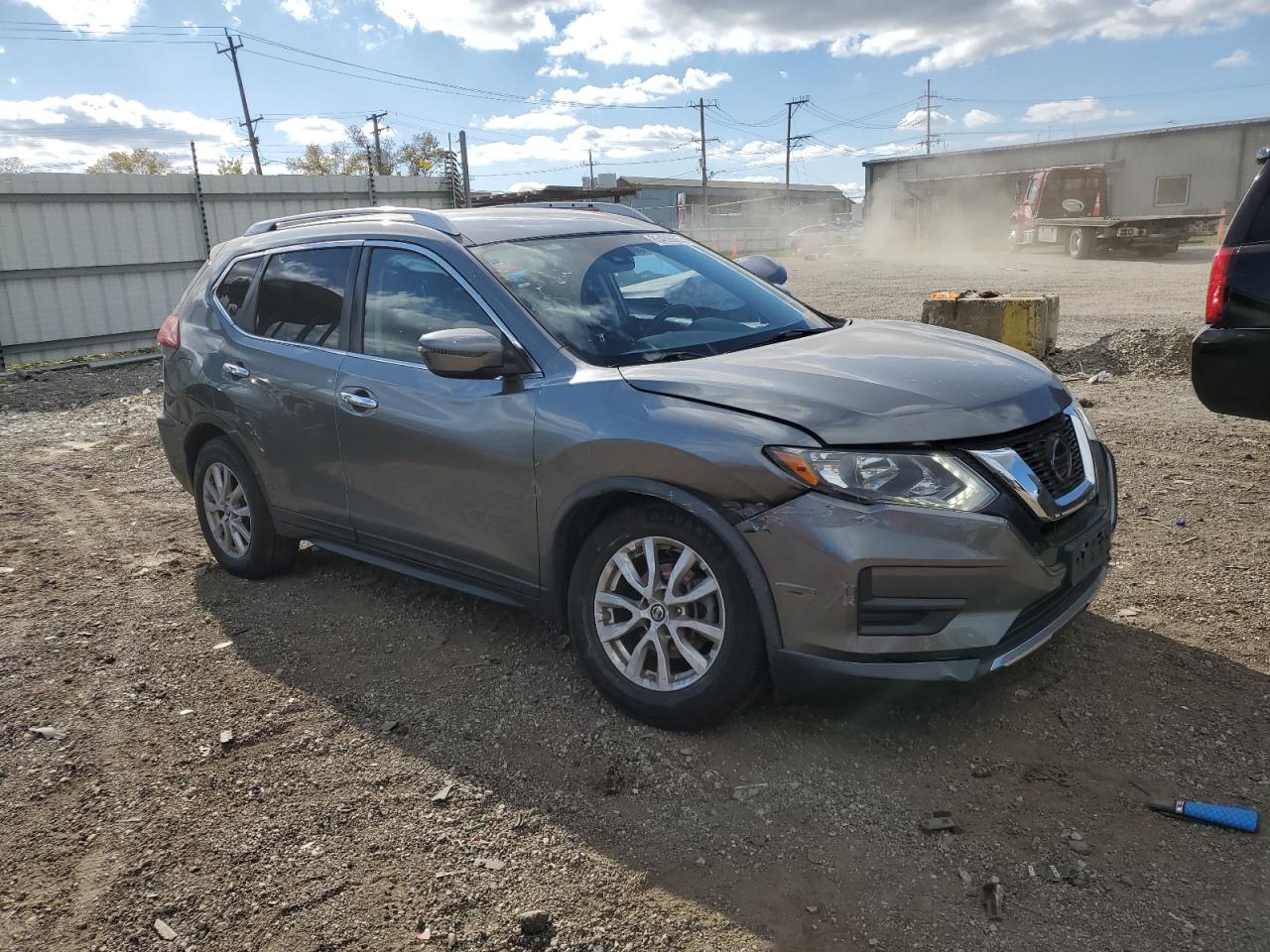 Nissan Rogue S Image 4