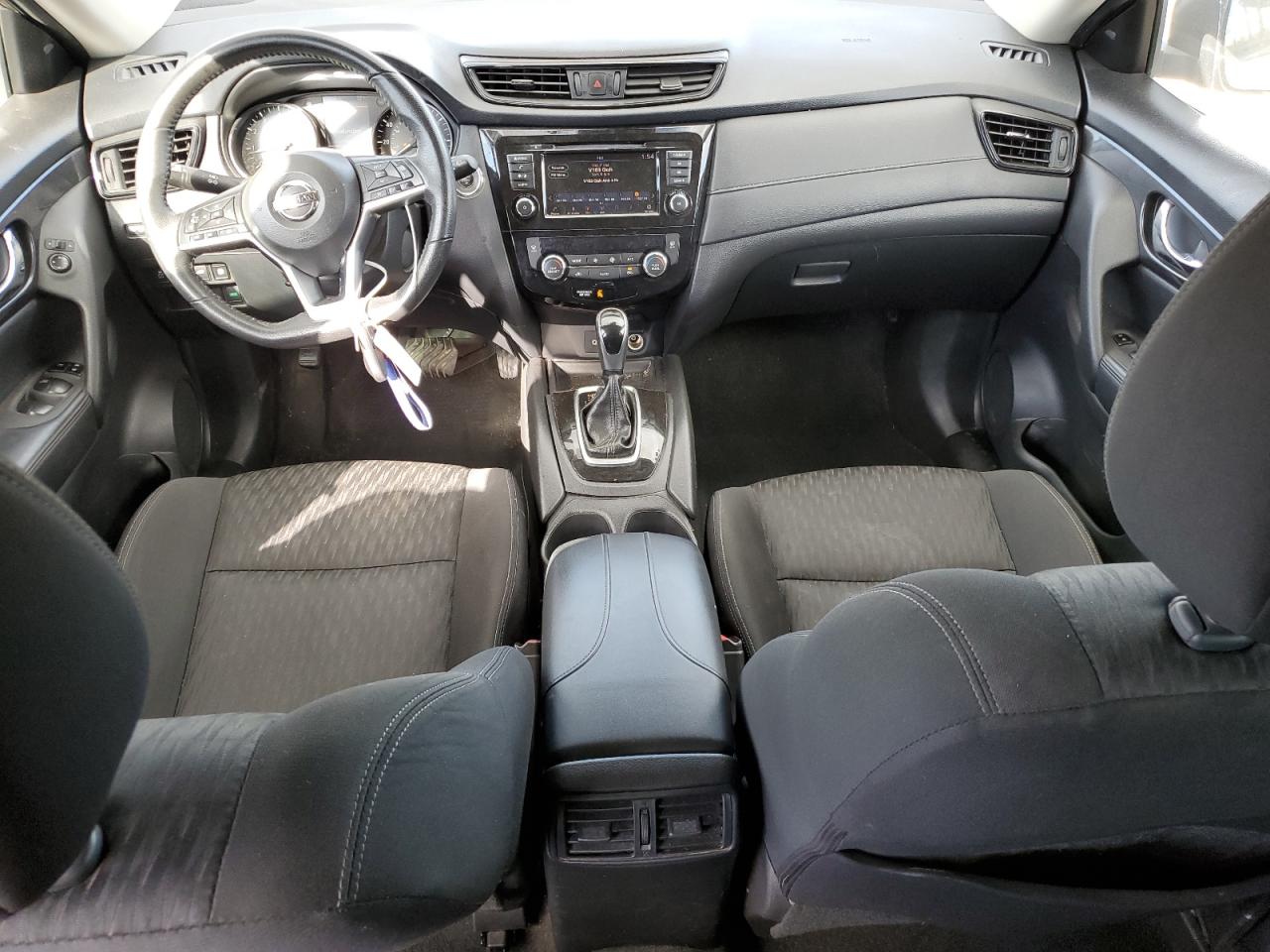 Nissan Rogue S Image 7