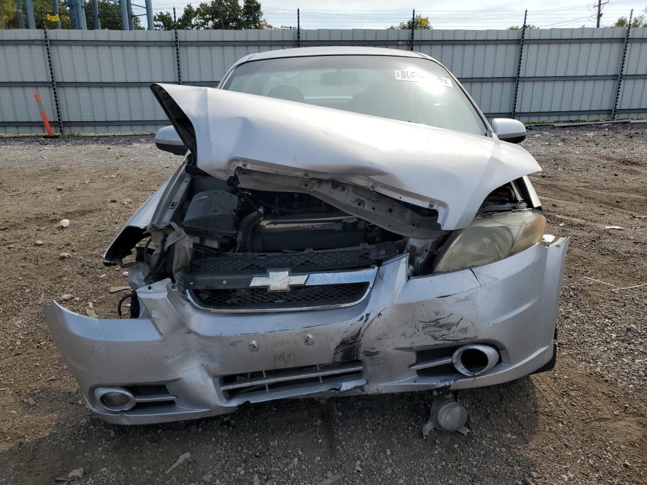 Chevrolet Aveo Lt Image 11