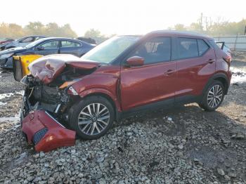  Salvage Nissan Kicks