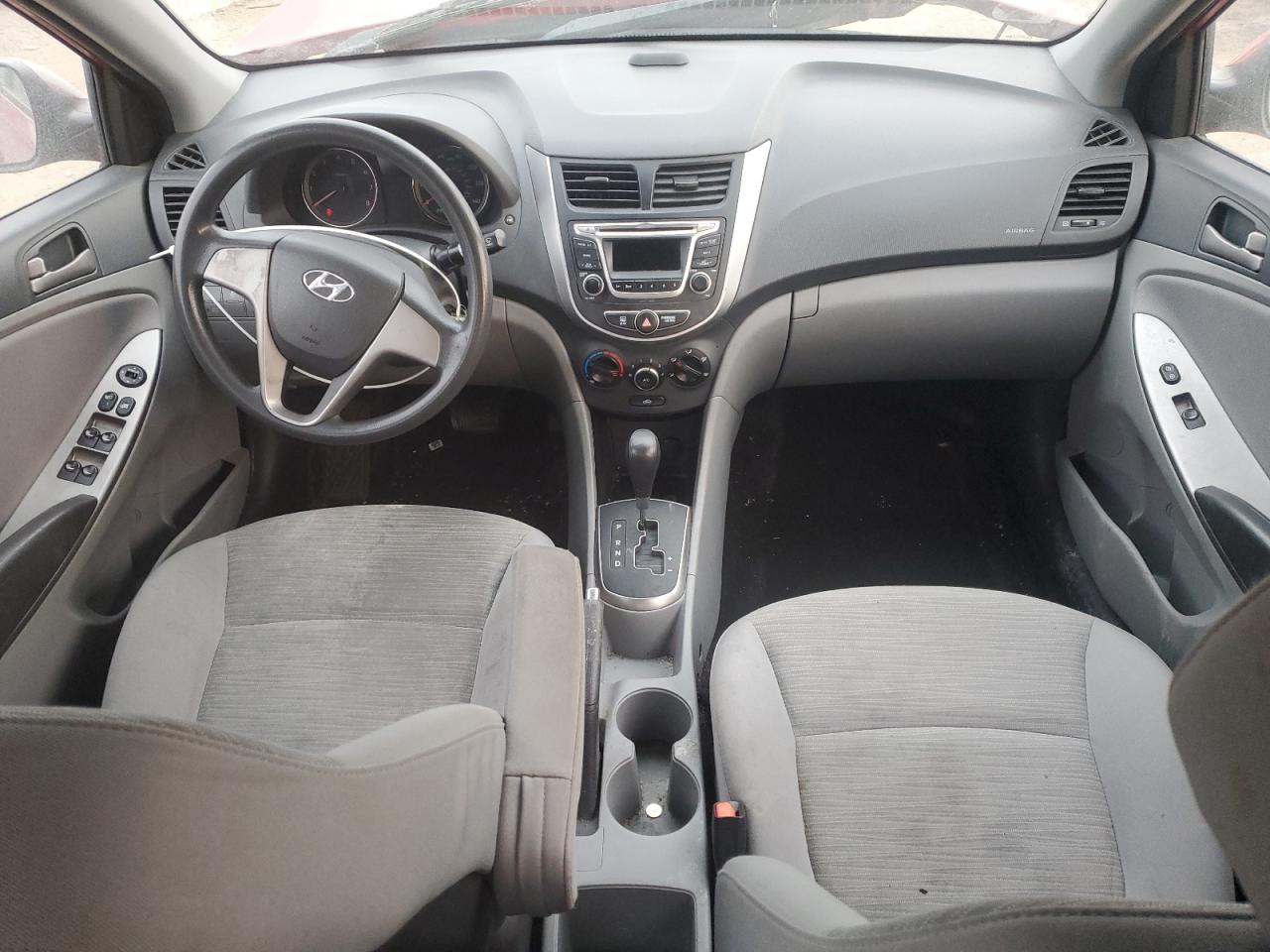 Hyundai ACCENT Se Image 8