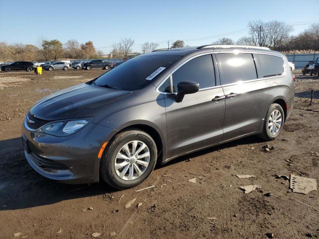  Salvage Chrysler Pacifica
