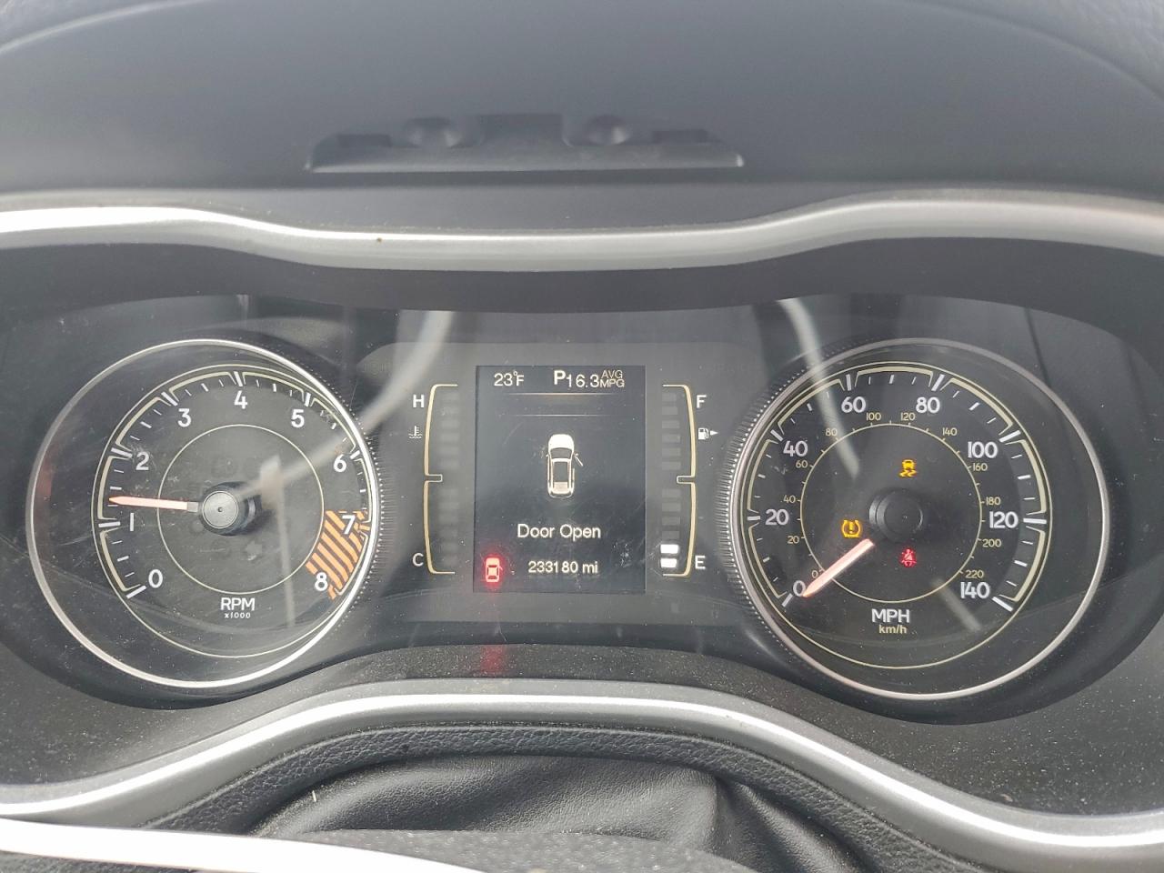 Jeep Grand Cherokee Latitude Image 9