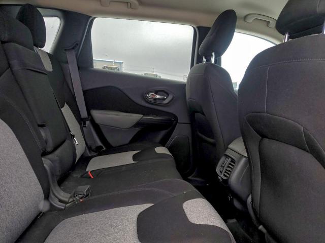 Jeep Grand Cherokee Latitude Image 10