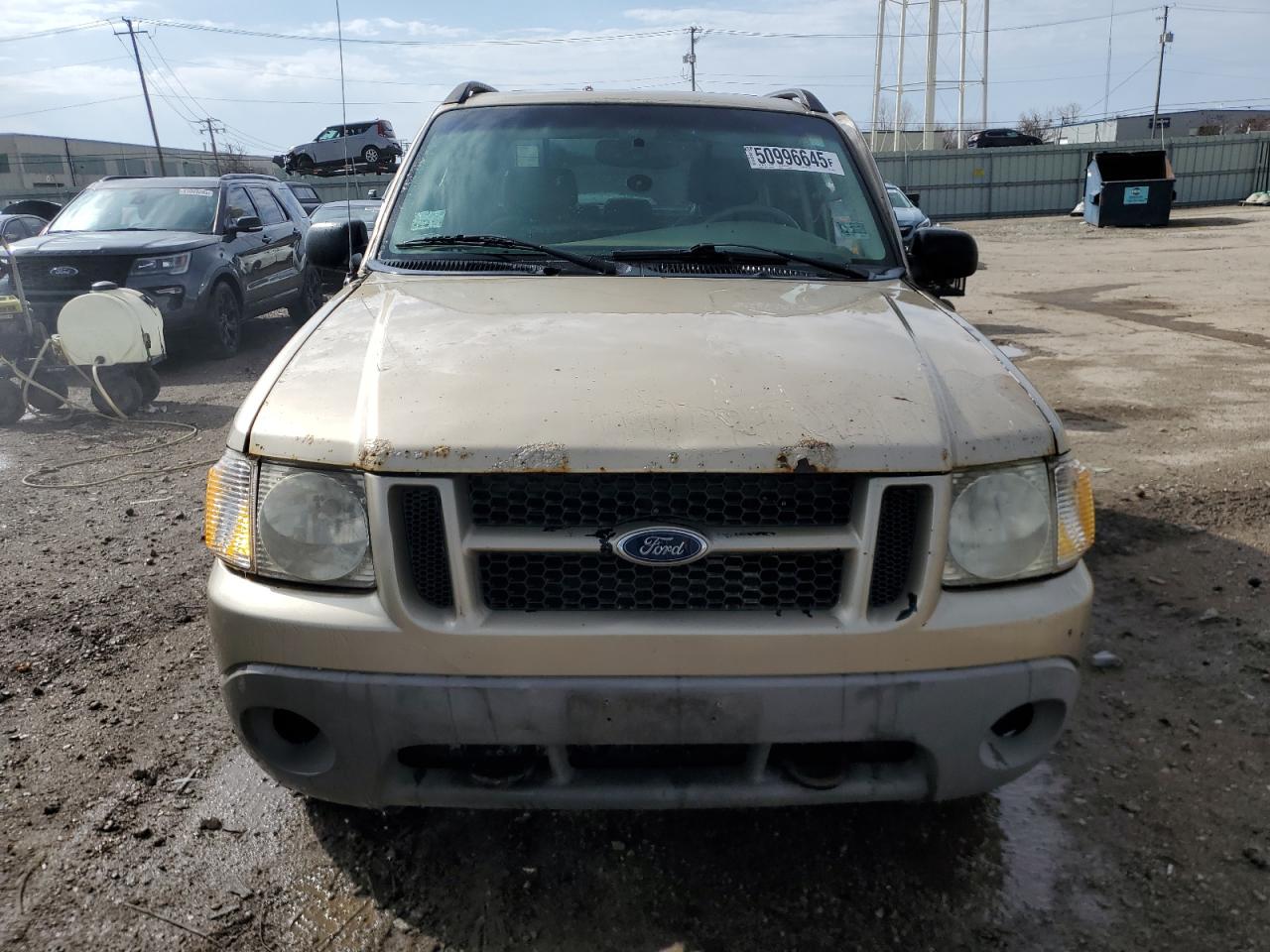 Ford Explorer Image 3