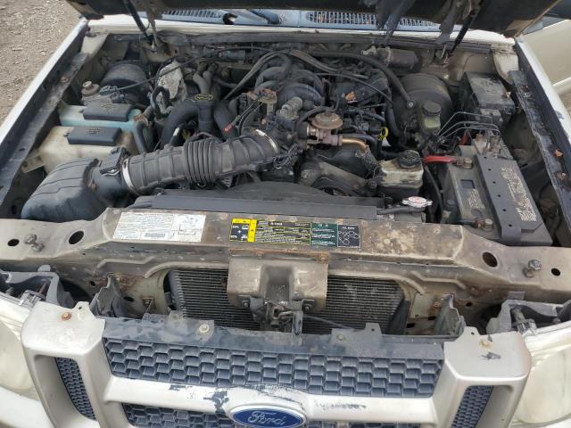 Ford Explorer Image 10