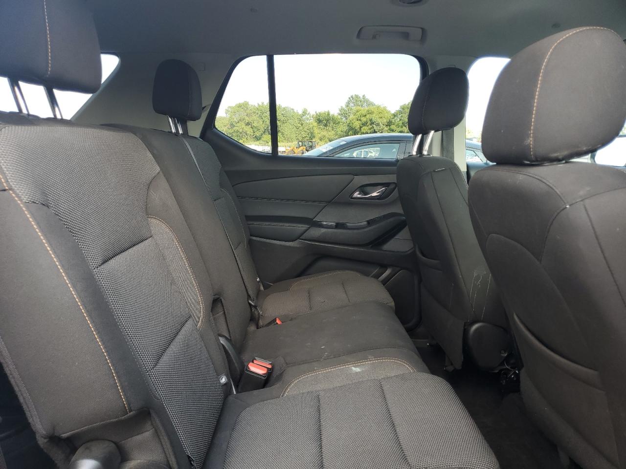 Chevrolet Traverse Ls Image 8