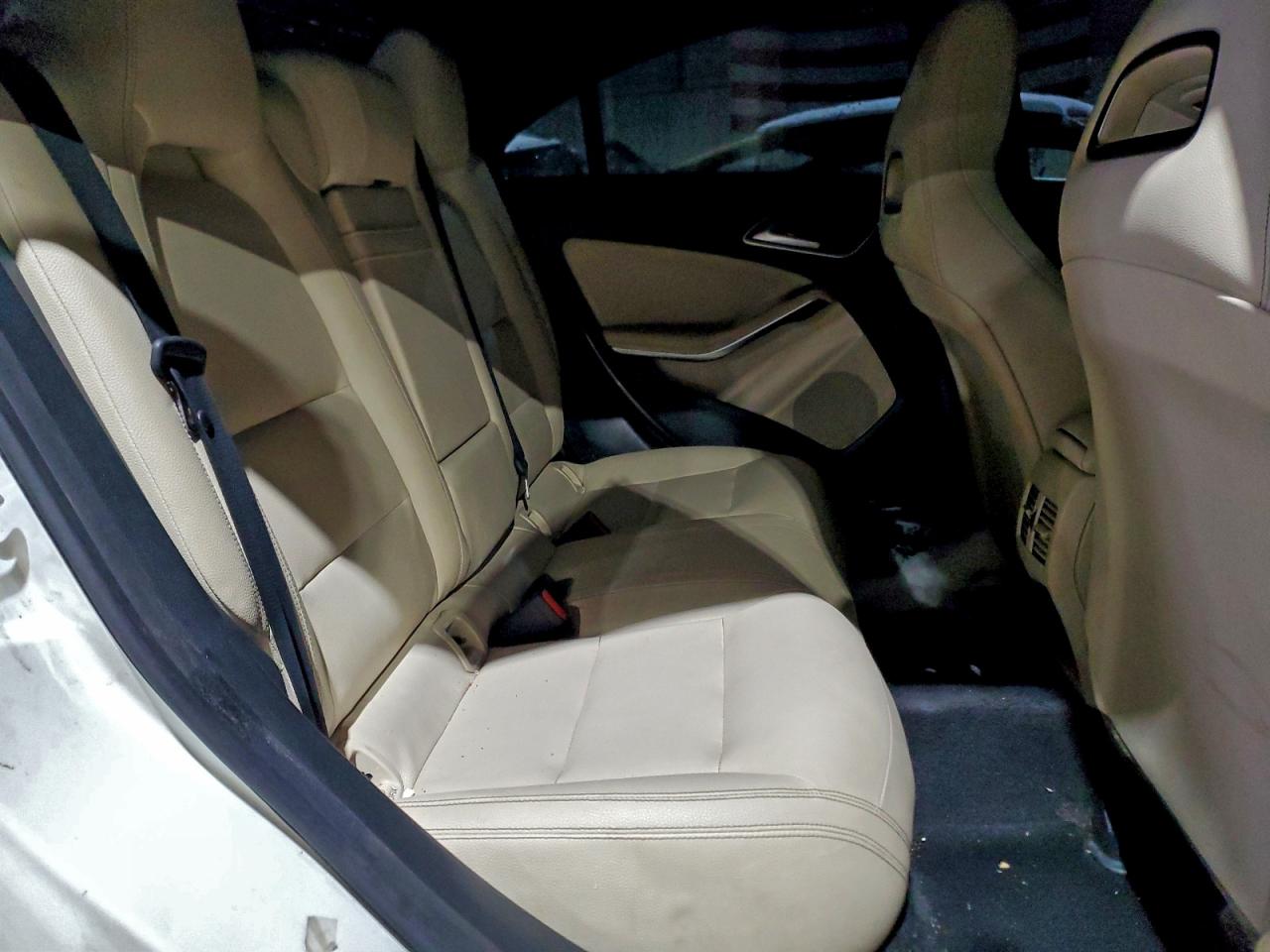 Mercedes-Benz Cla-class 250 Image 8